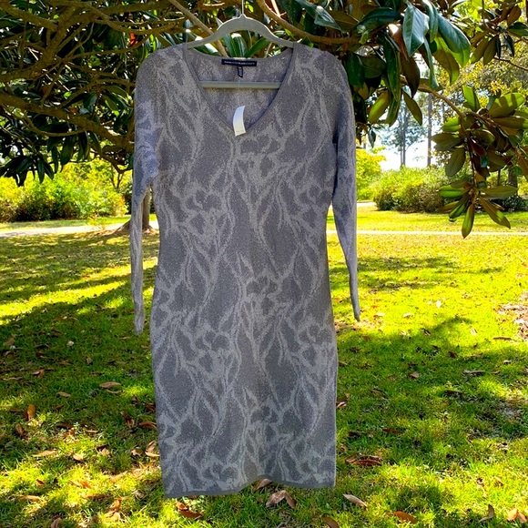 🌺 2/$40 PRICE ⬇️!! NEW!! Beautiful WHITE HOUSE BLACK MARKET Body Con DRESS !! - Picture 12 of 12